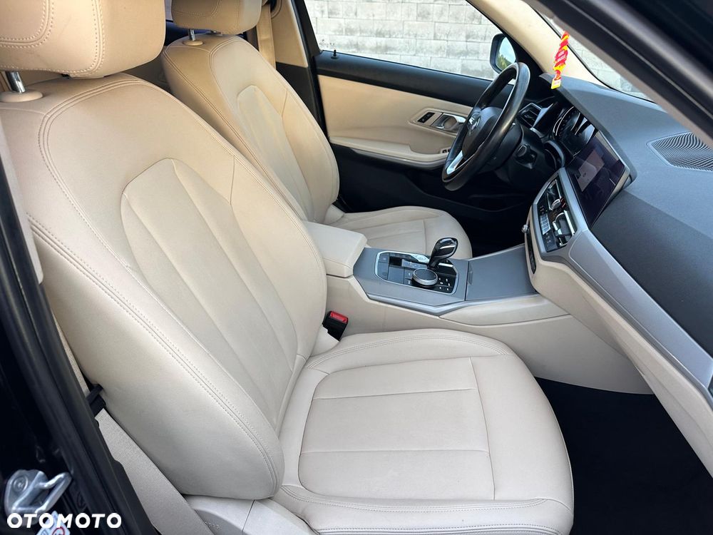 BMW Seria 3 318d Sport Line Shadow - 20