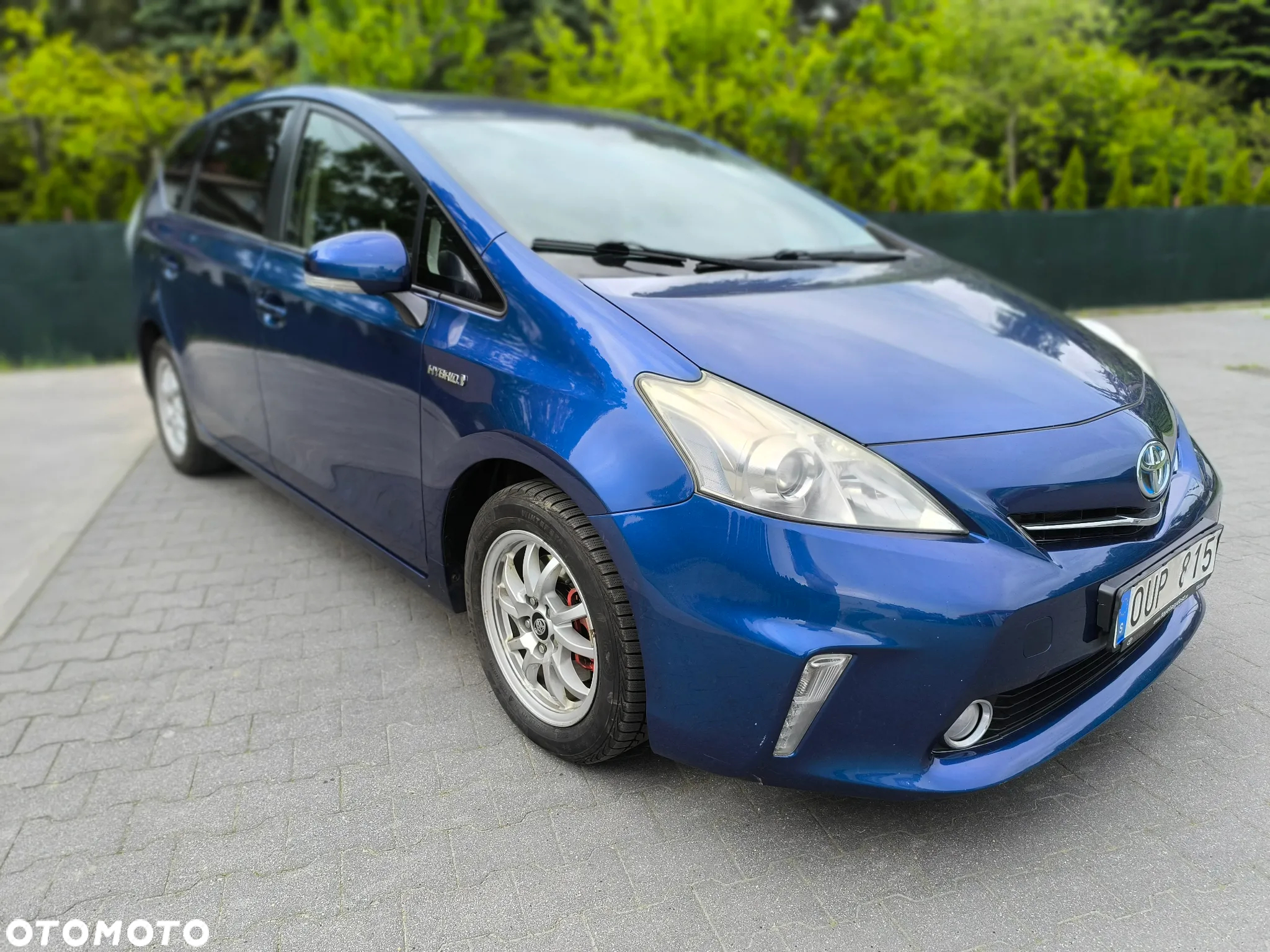 Toyota Prius+ (Hybrid) - 2