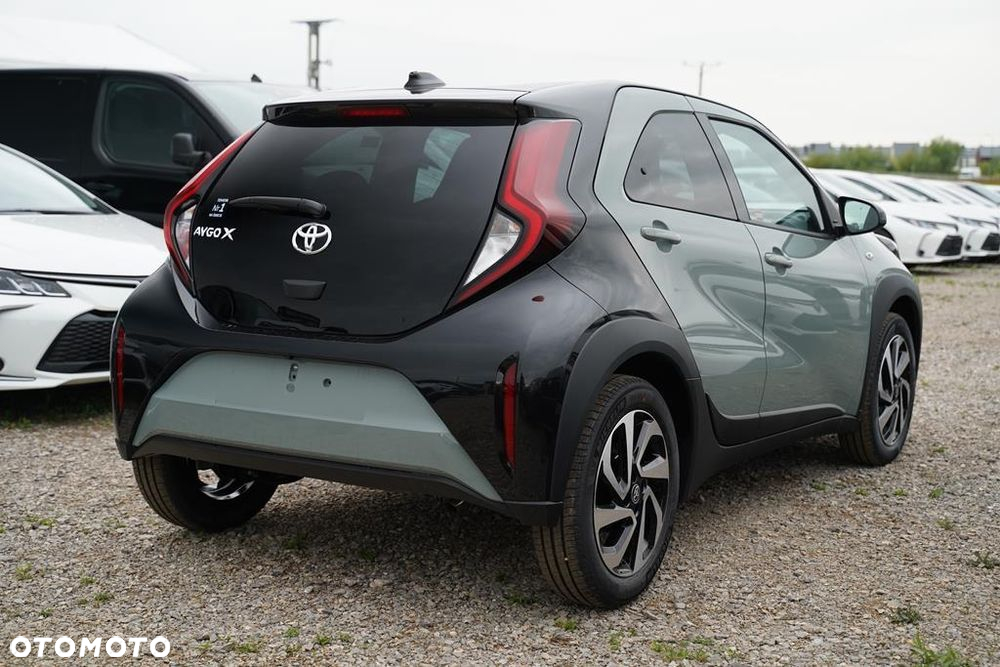Toyota Aygo X 1.0 VVT-i Style - 4