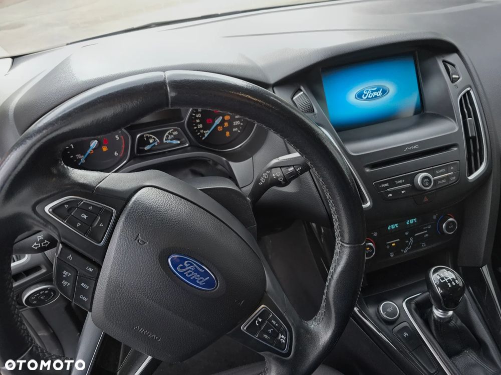 Ford Focus 2.0 TDCi Titanium ASS - 7