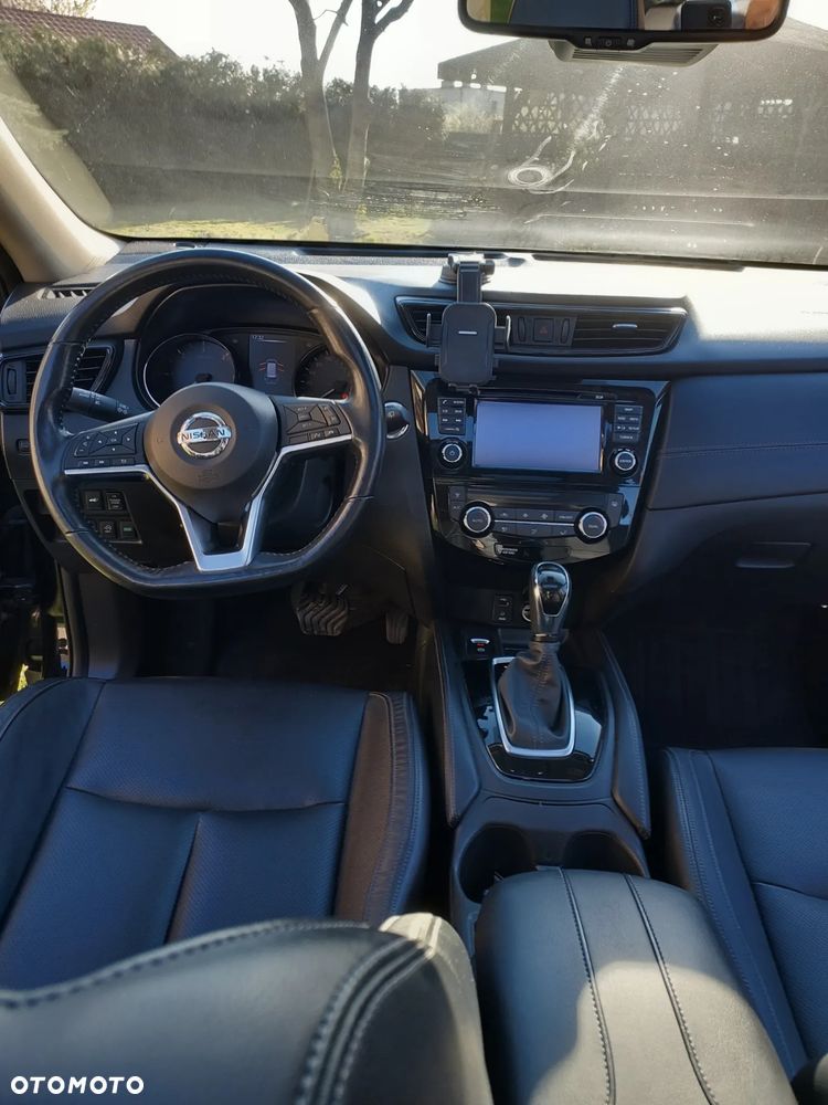 Nissan X-Trail 2.0 dCi Tekna 4WD Xtronic - 22