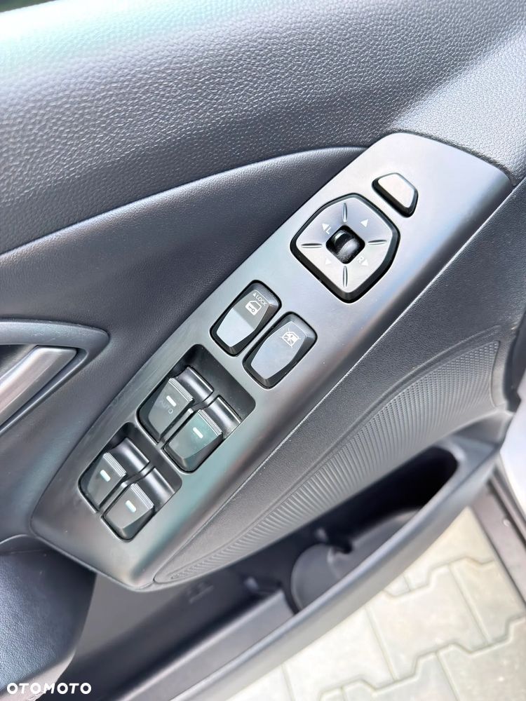 Hyundai ix35 - 25