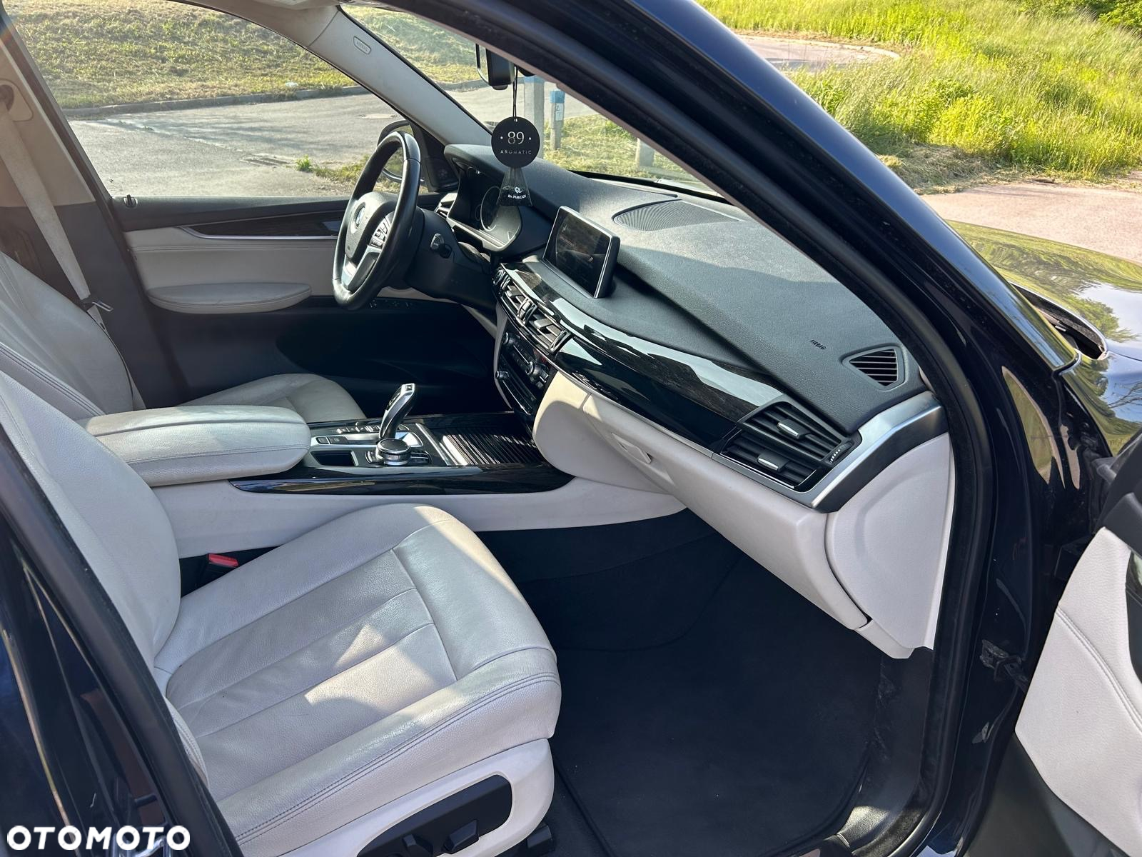 BMW X5 xDrive35i - 20