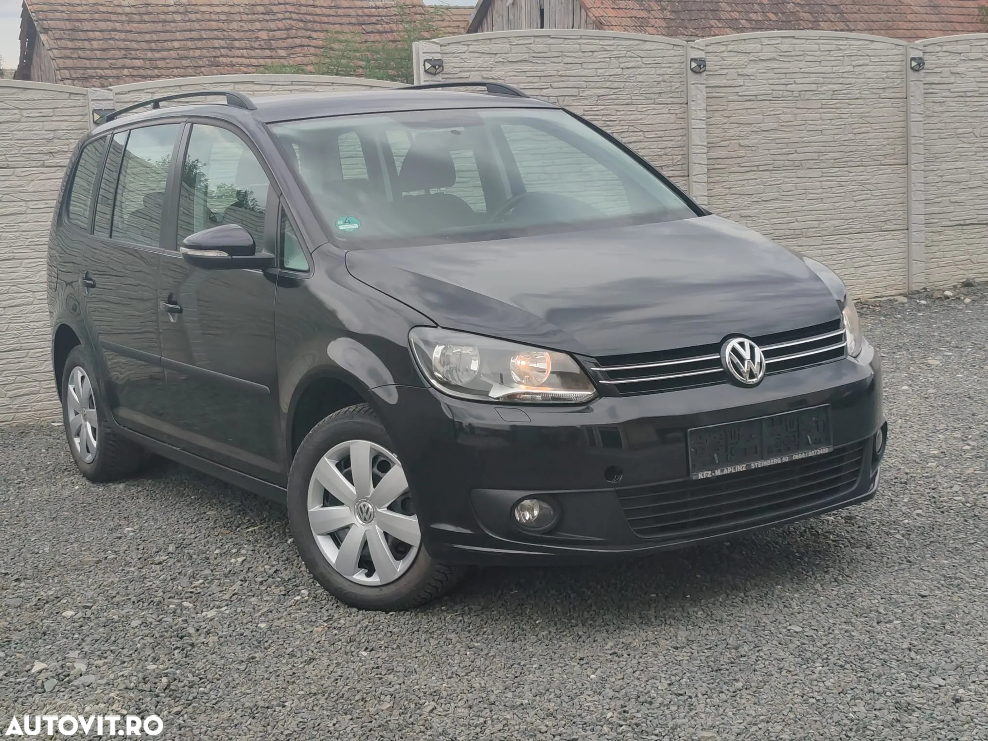 Volkswagen Touran - 2