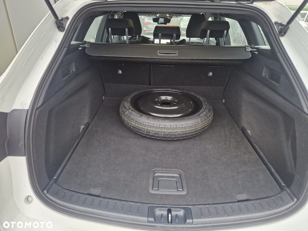 Toyota Corolla 1.8 Hybrid Comfort - 14