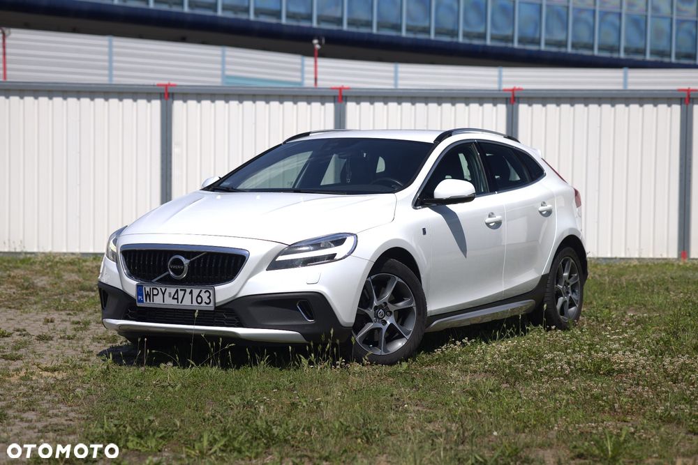 Volvo V40 Cross Country D3 Drive-E Ocean Race - 3