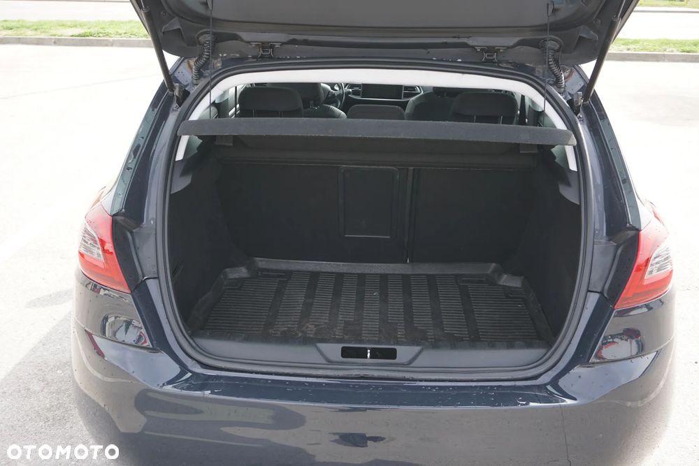 Peugeot 308 1.6 BlueHDi Active S&S - 16