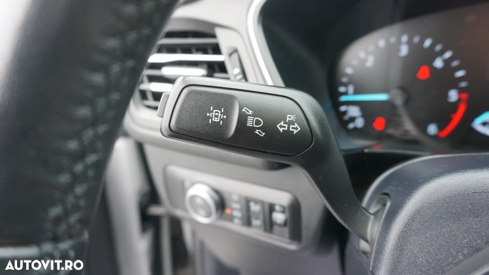 Ford Kuga 1.5 EcoBlue Aut. TITANIUM - 21