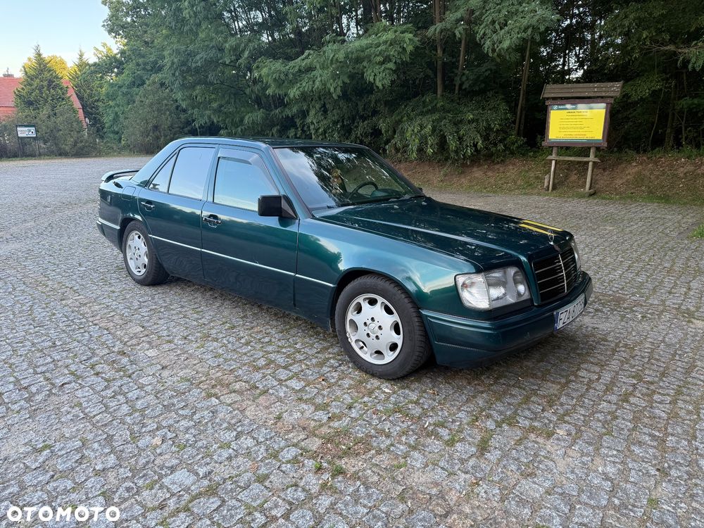 Mercedes-Benz W124 (1984-1993) - 1