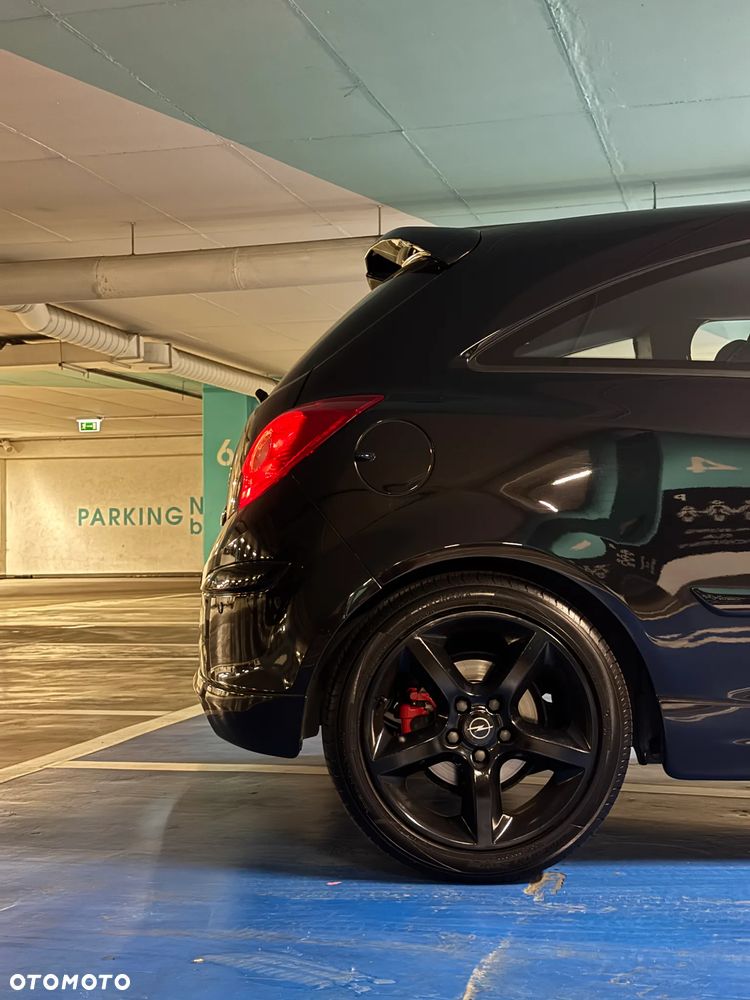 Opel Corsa 1.6 Turbo GSi - 11