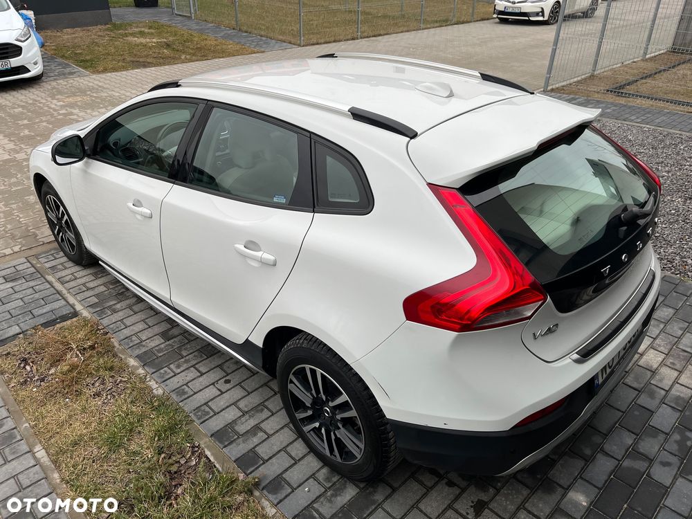 Volvo V40 Cross Country T3 Drive-E Kinetic - 6