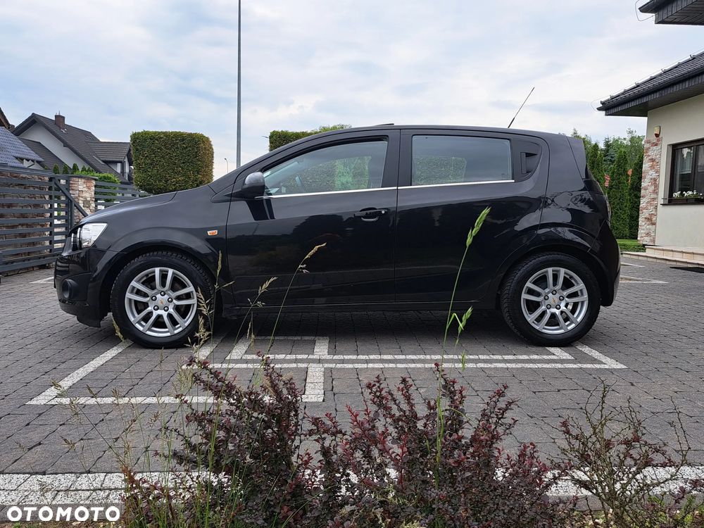 Chevrolet Aveo 1.6 LTZ - 8