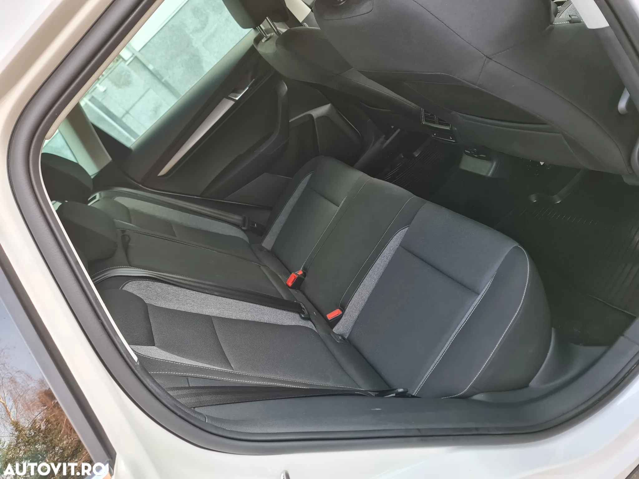 Skoda Karoq 2.0 TDI 4X4 DSG Drive - 5