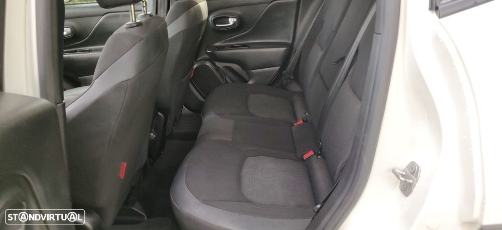 Jeep Renegade 1.3 TG Trailhawk - 15