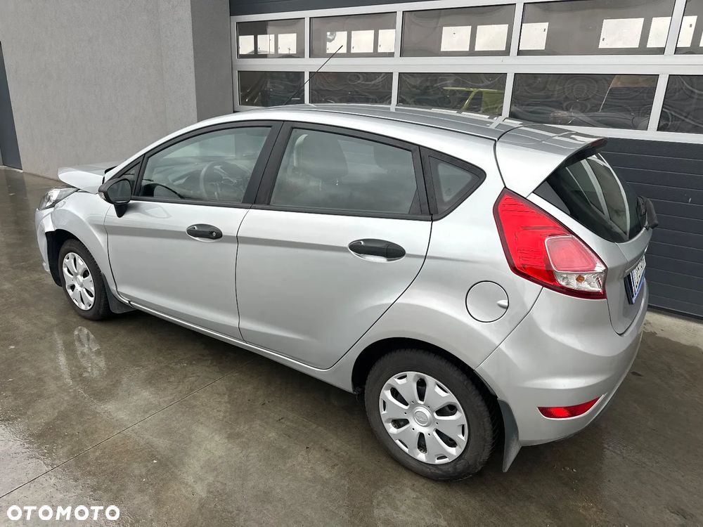 Ford Fiesta 1.25 Ambiente - 8