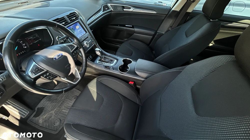 Ford Mondeo 2.0 Hybrid Titanium - 18