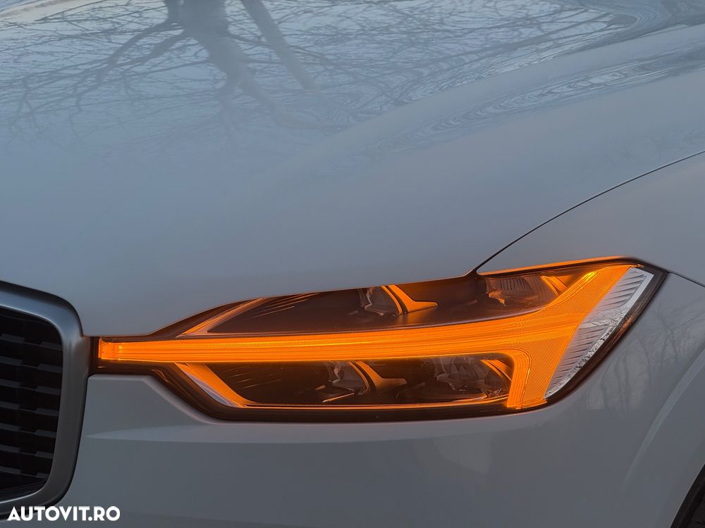 Volvo XC 60 T8 Twin Engine AWD R-Design - 27