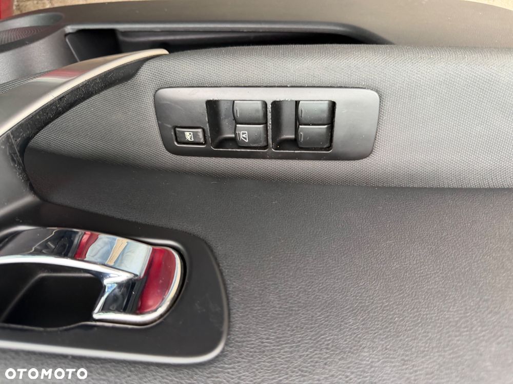 Nissan Qashqai ver-2-0-tdci-titanium - 18