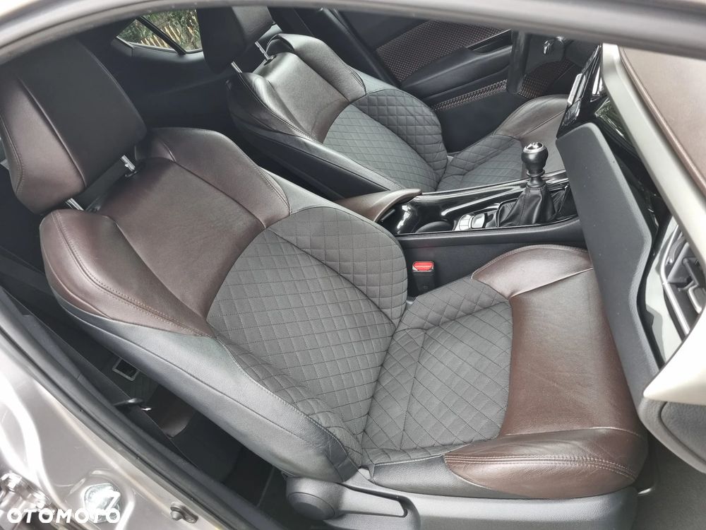 Toyota C-HR 1.2 T Prestige - 26