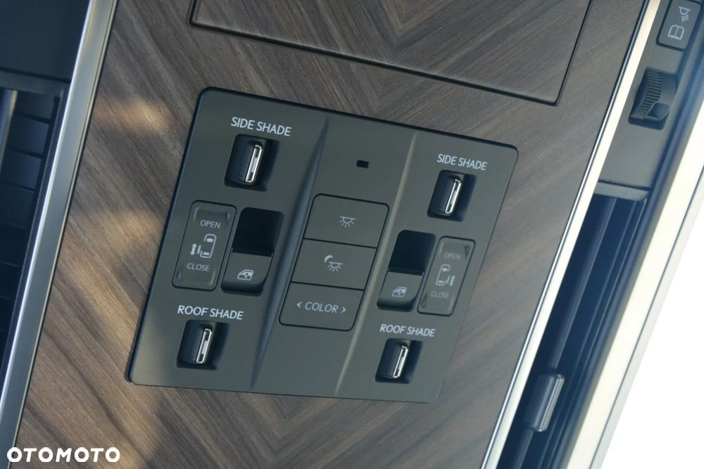Lexus LM 350h Prestige - 20