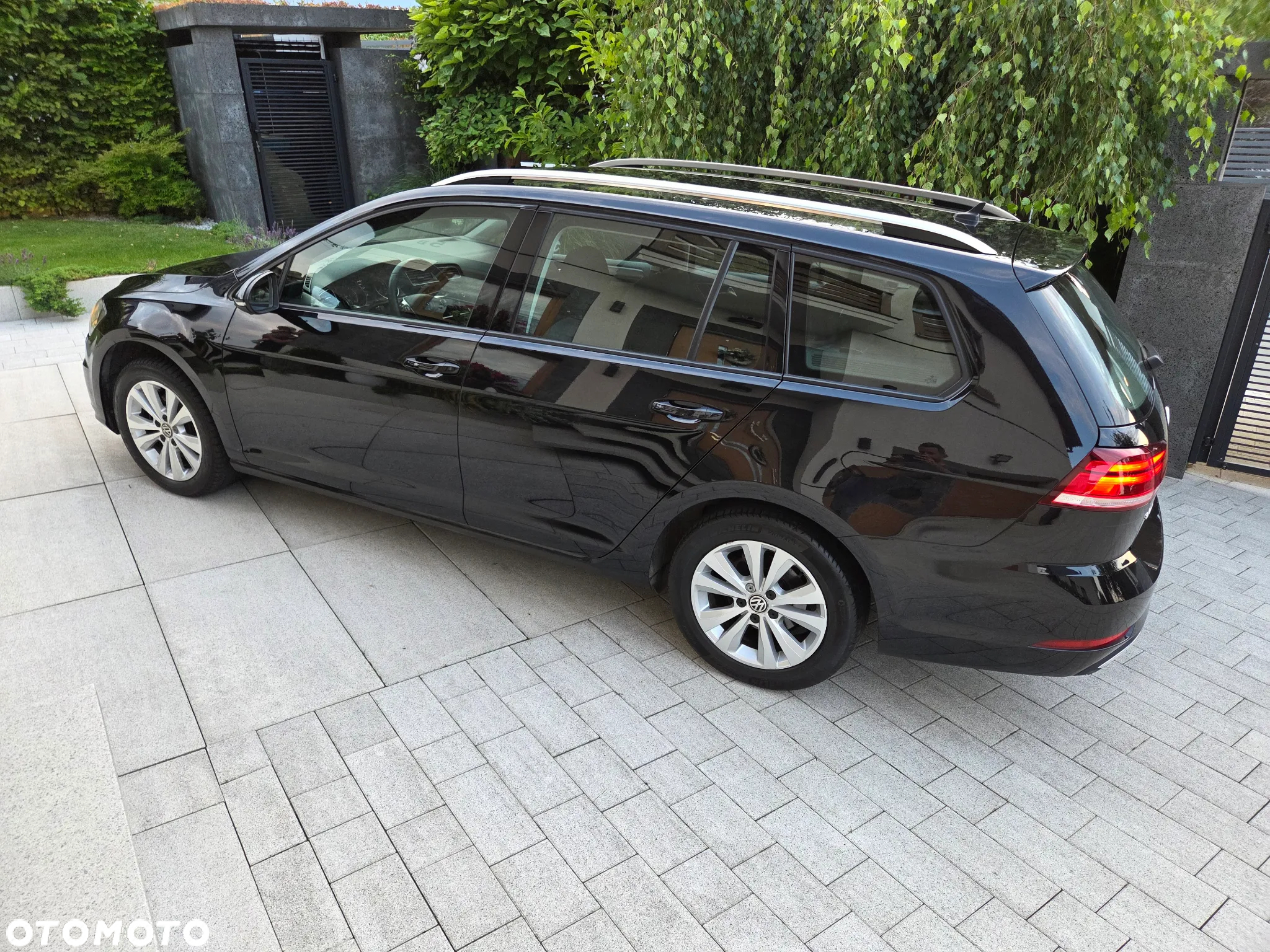 Volkswagen Golf - 9