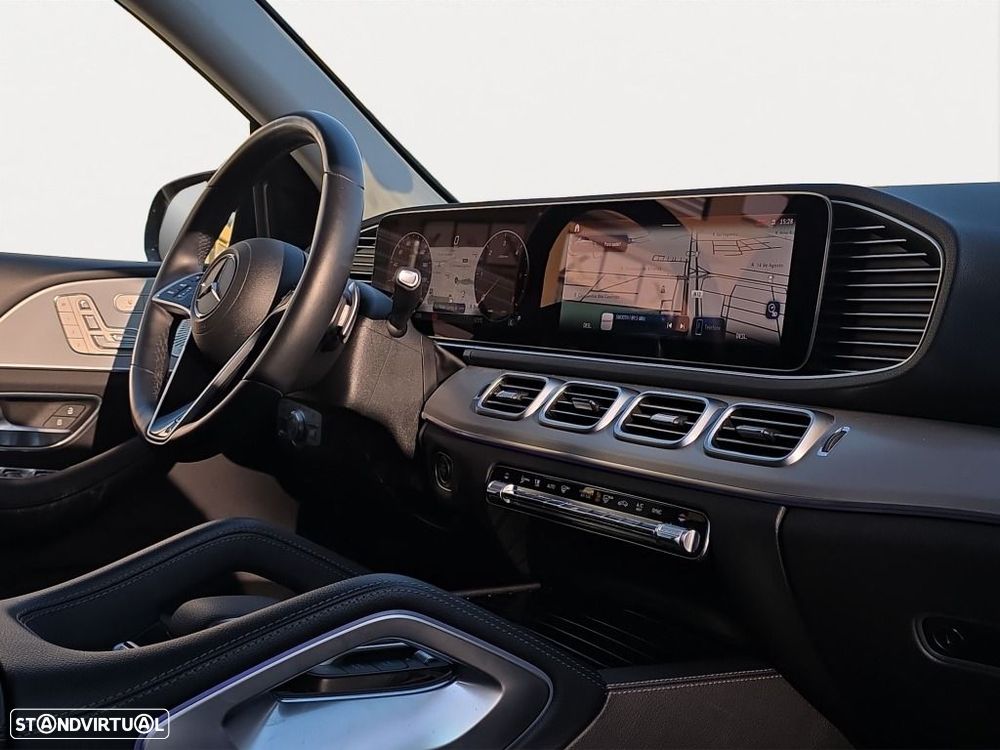 Mercedes-Benz GLE 300 d 4Matic - 12