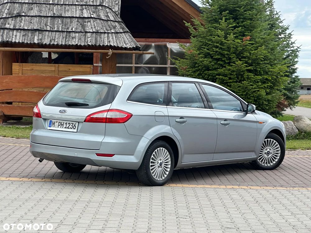 Ford Mondeo 2.0 Trend - 14
