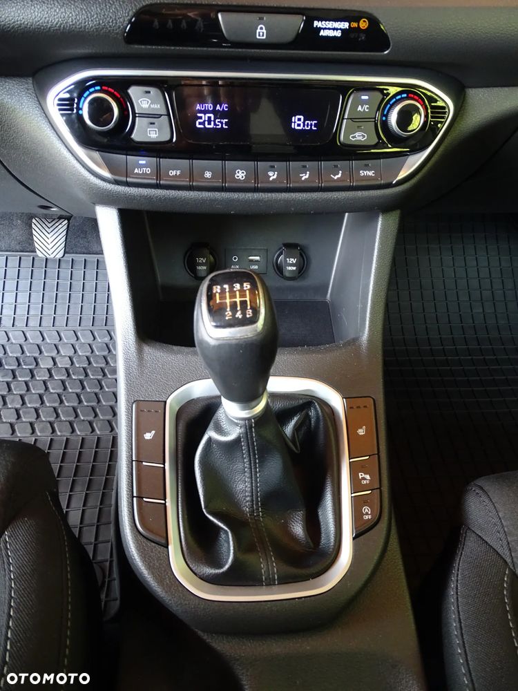 Hyundai i30 - 18