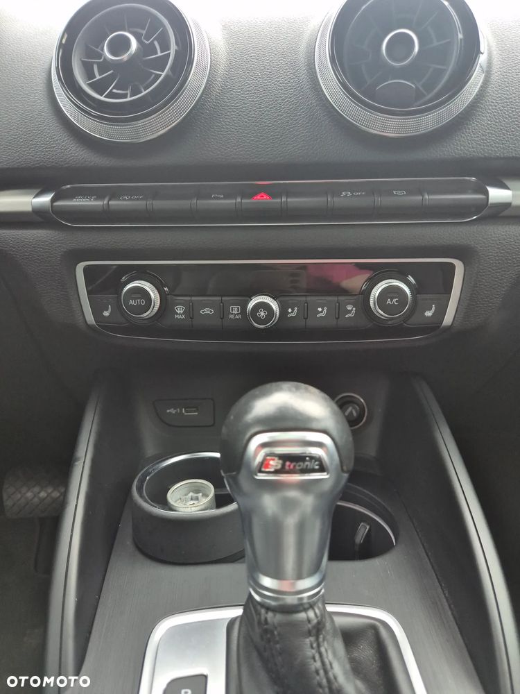 Audi A3 Sportback 2.0 TFSI quattro S tronic design - 19