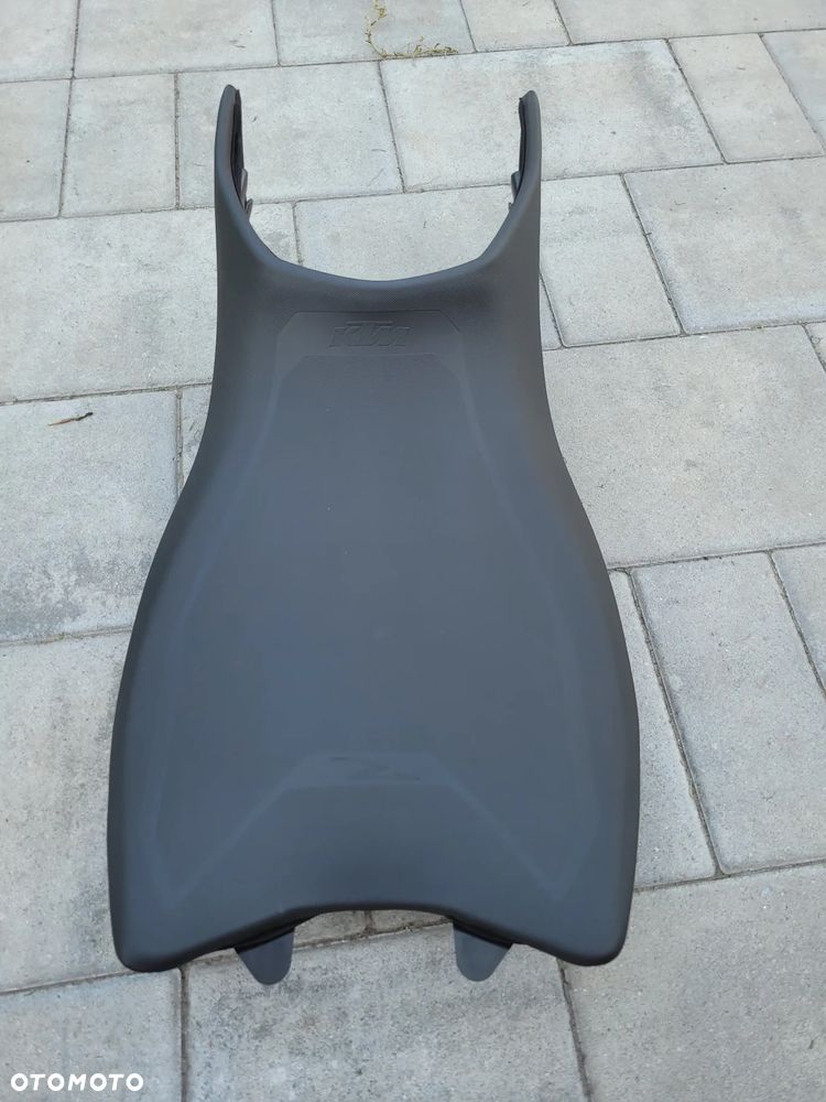 Siedzenie kierowcy, fotel, kanapa przód KTM 125 390 Duke - 1