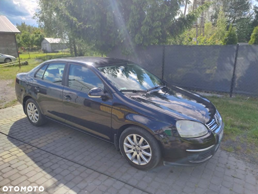 Volkswagen Jetta 1.9 TDI Trendline - 10