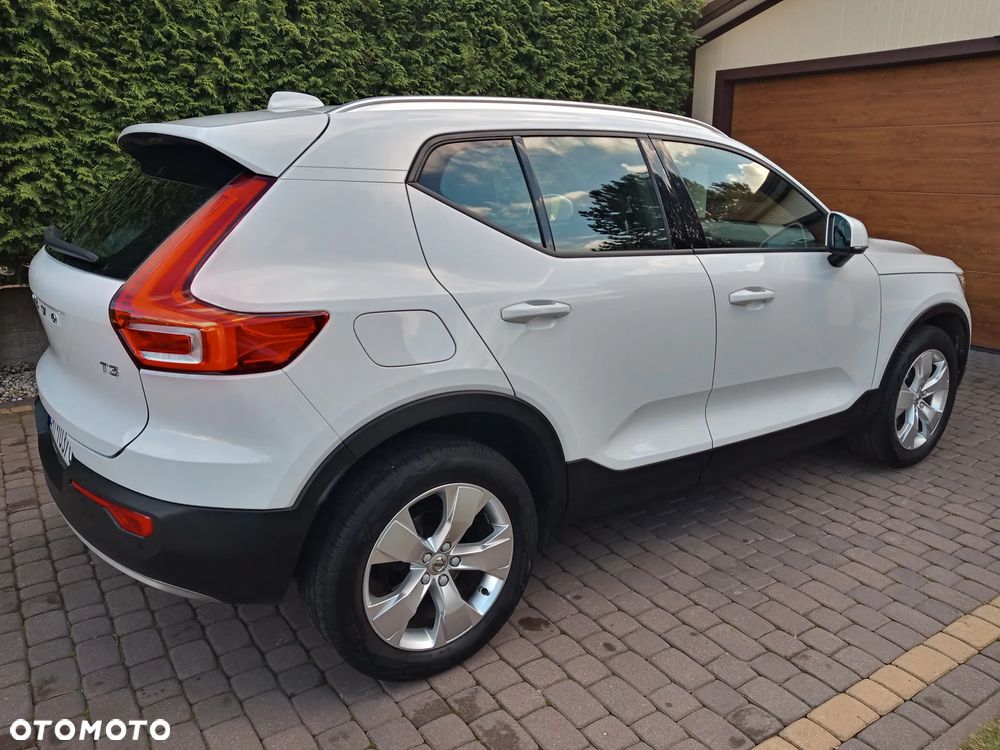 Volvo XC 40 T3 Momentum Pro - 11