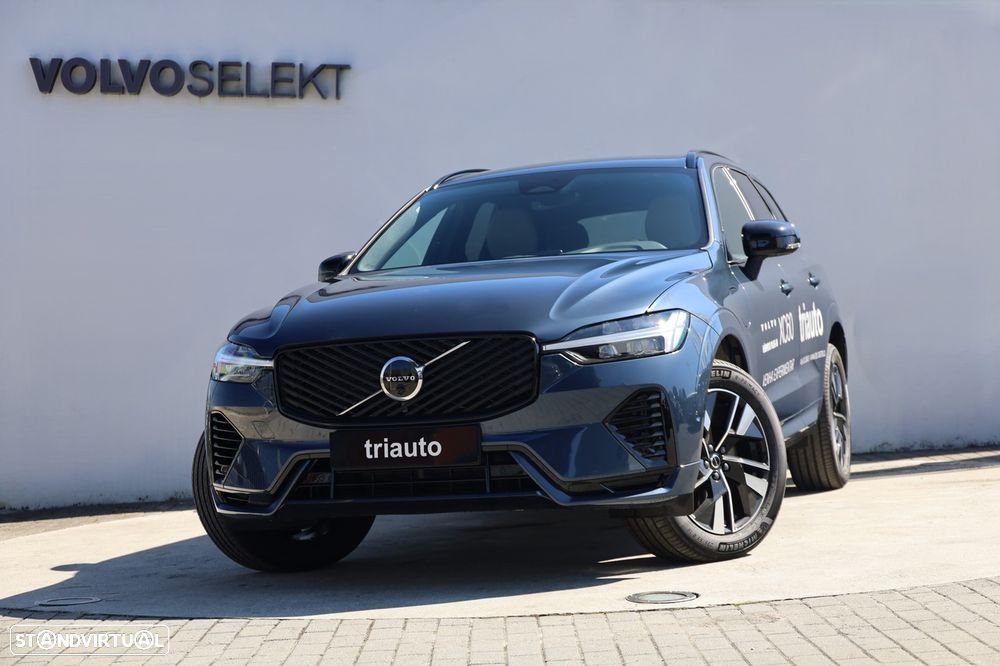 Volvo XC 60 2.0 T6 PHEV Plus Dark - 44