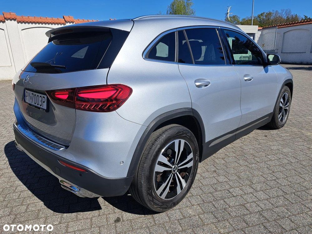 Mercedes-Benz GLA 180 d - 7