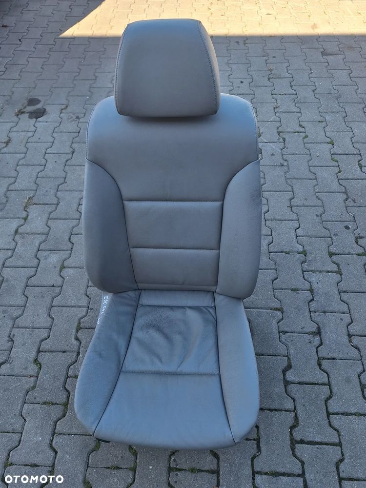 FOTEL PRAWY PRZÓD PASAŻERA - BMW E60 E61 2006R - 3