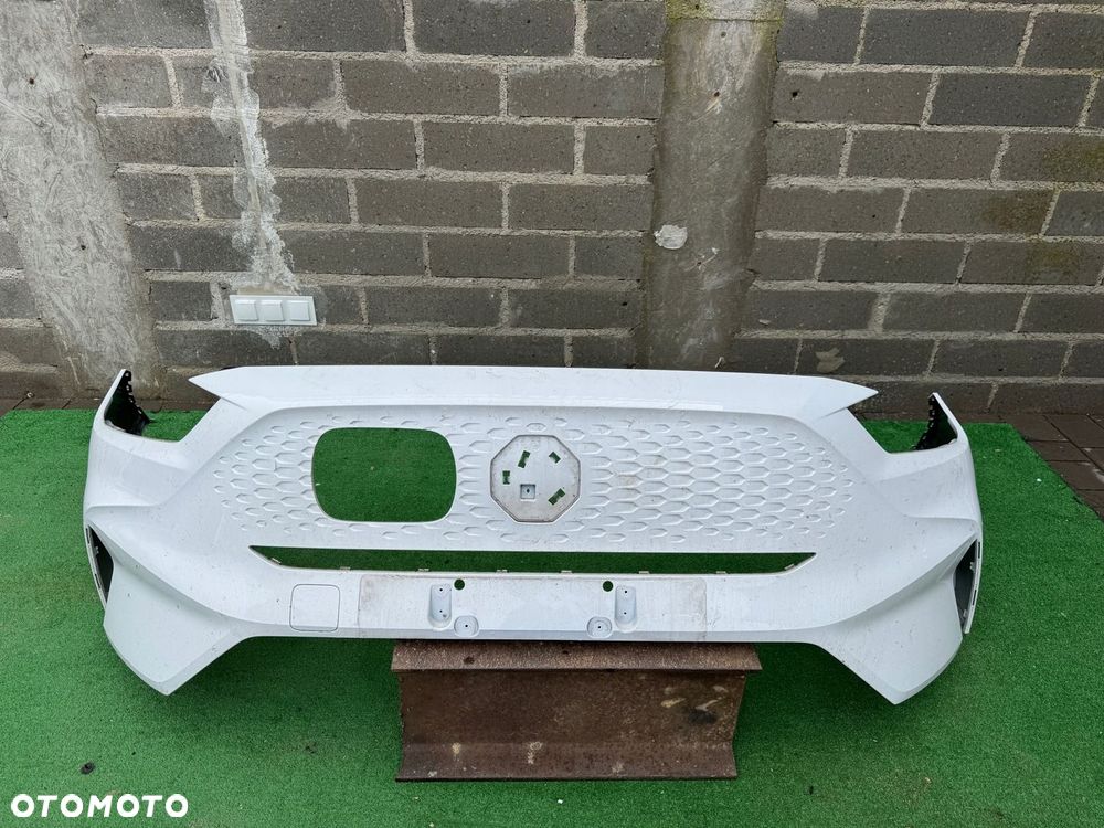 MG ZS EV LIFT 21- ZDERZAK PRZÓD EU ORG XX