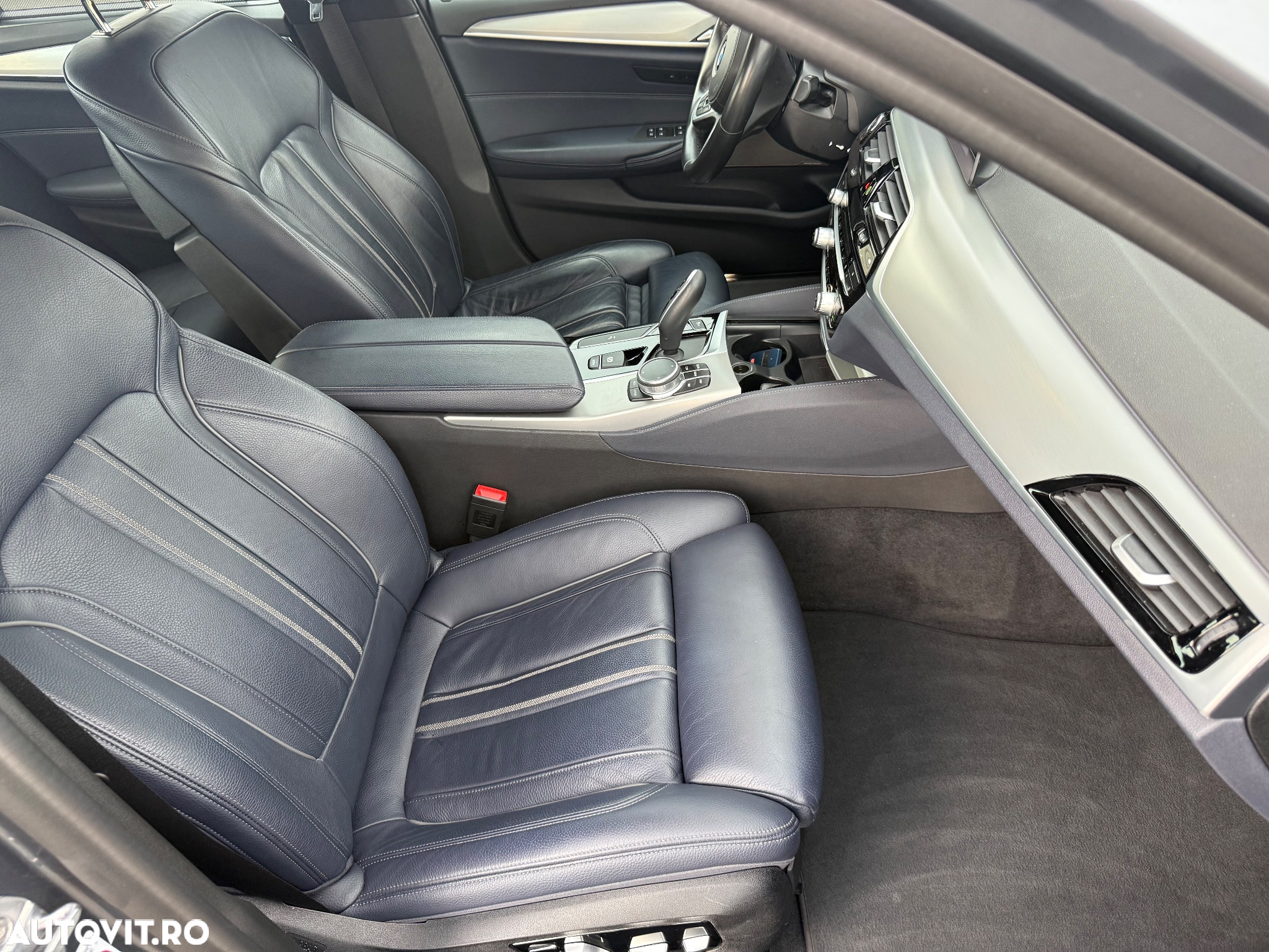 BMW Seria 5 520d Aut. M Sport Edition - 10