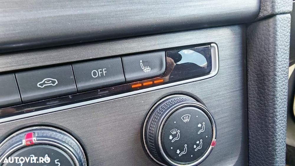 Volkswagen Golf - 20
