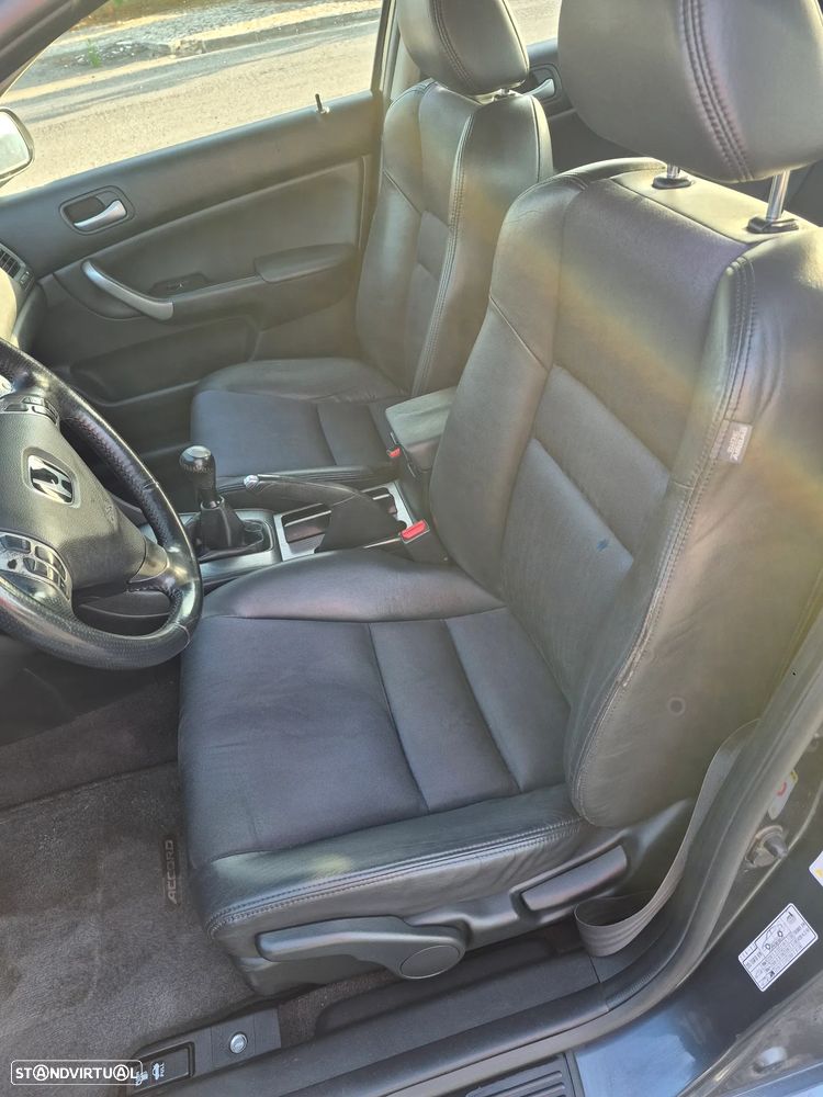 Honda Accord 2.0 Sport - 14