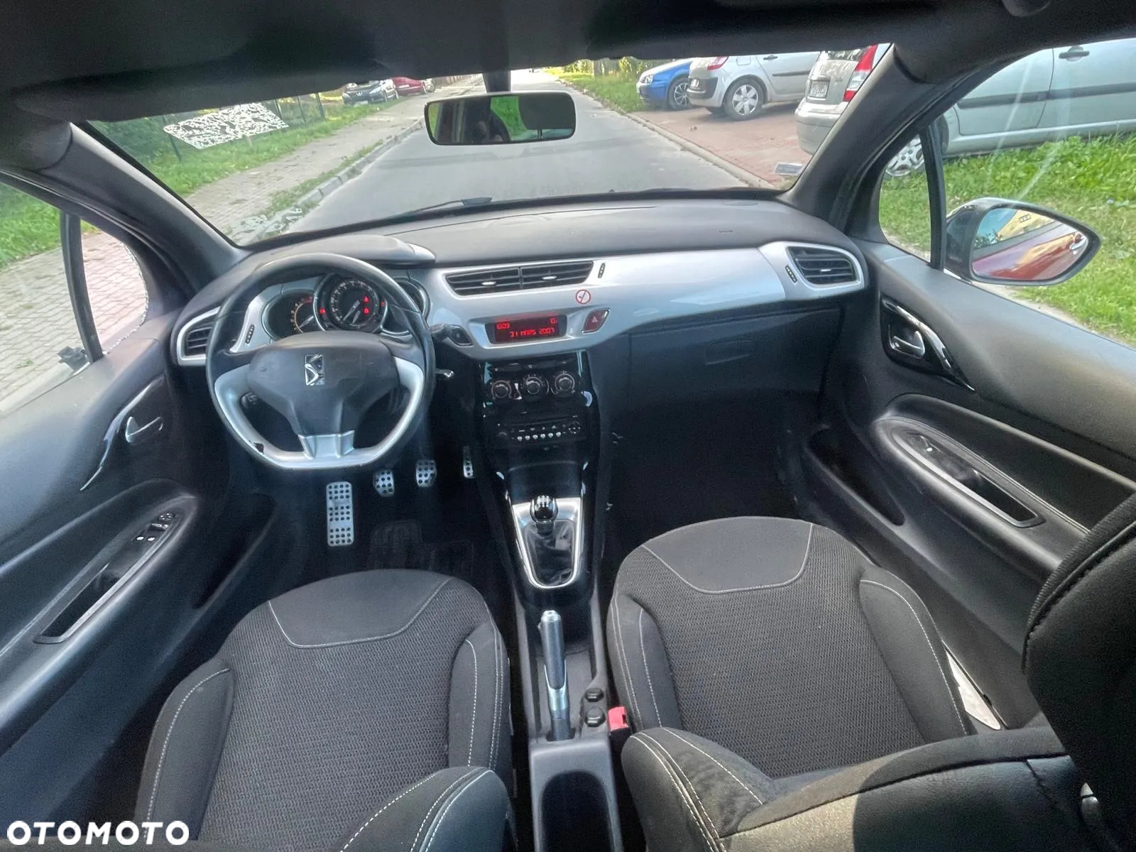 Citroën DS3 1.4 HDi Chic - 10