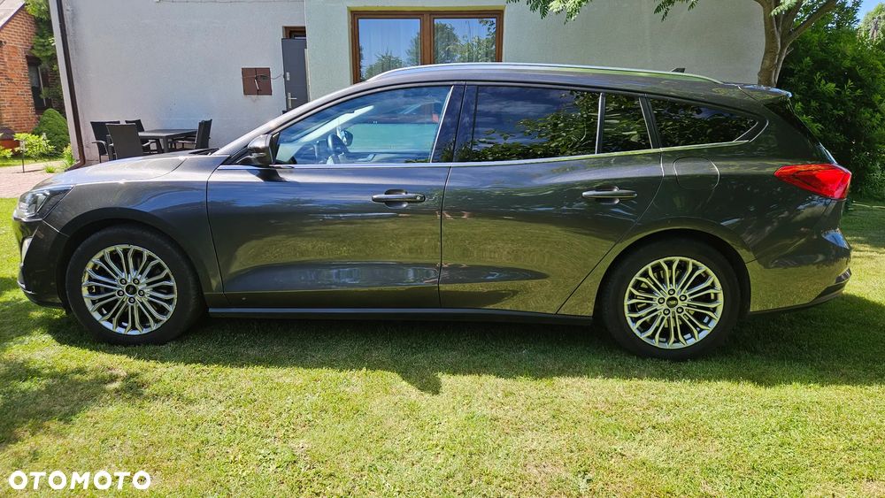 Ford Focus 1.5 EcoBoost Titanium - 2