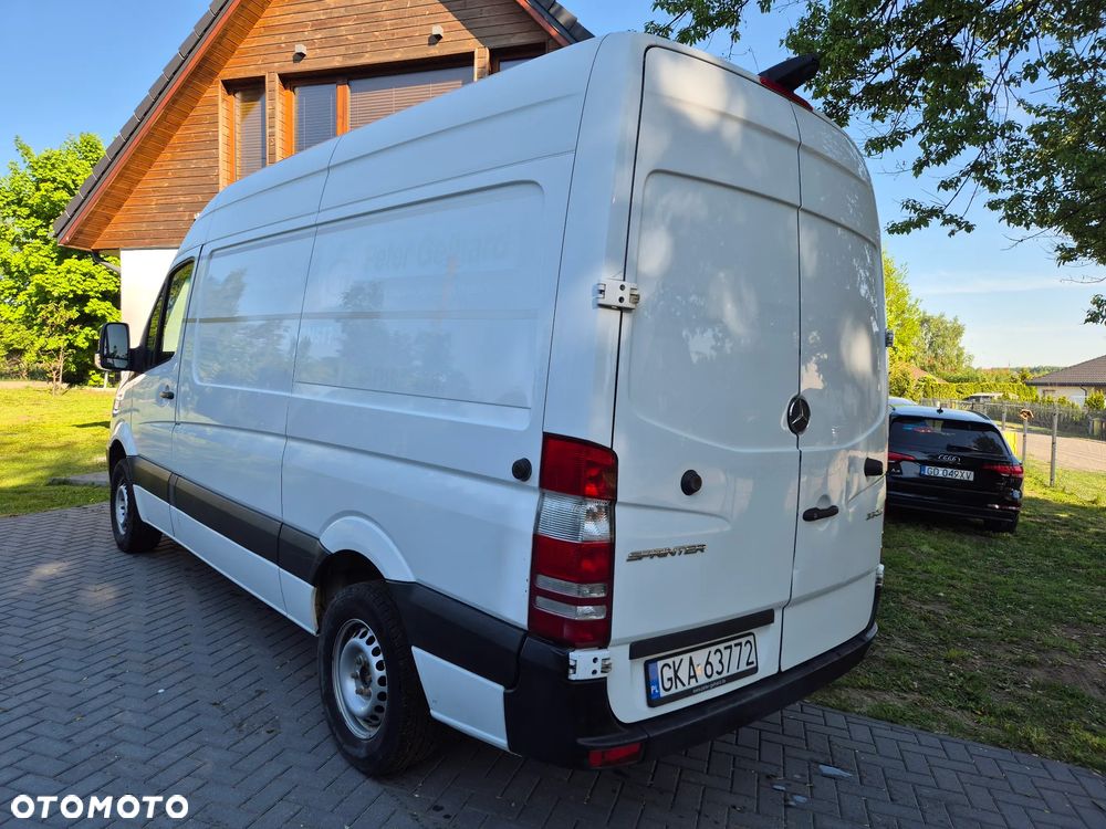 Mercedes-Benz Sprinter - 10