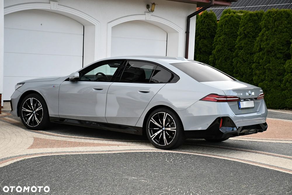 BMW Seria 5 520d mHEV M Sport - 17