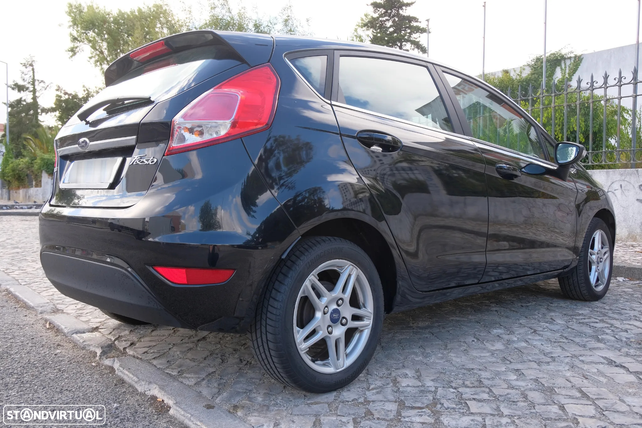 Ford Fiesta 1.0 T EcoBoost Titanium - 5