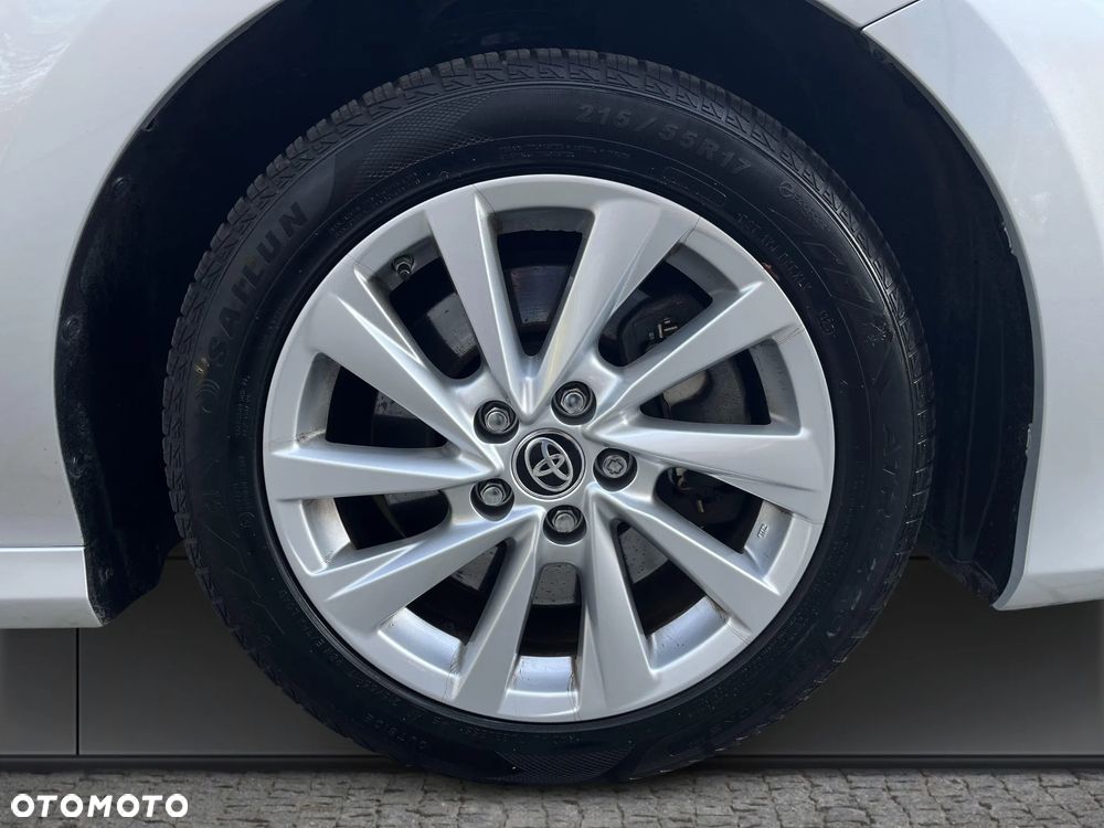Toyota Camry 2.5 Hybrid Comfort CVT - 37