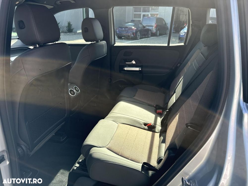 Mercedes-Benz EQB - 11