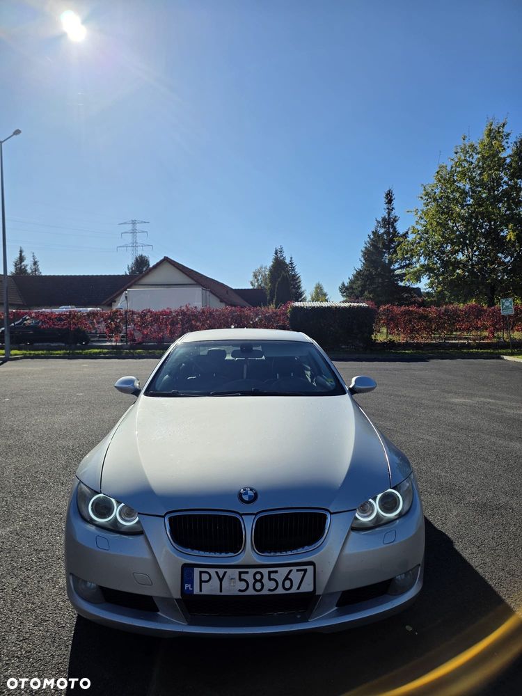 BMW Seria 3 325i - 12