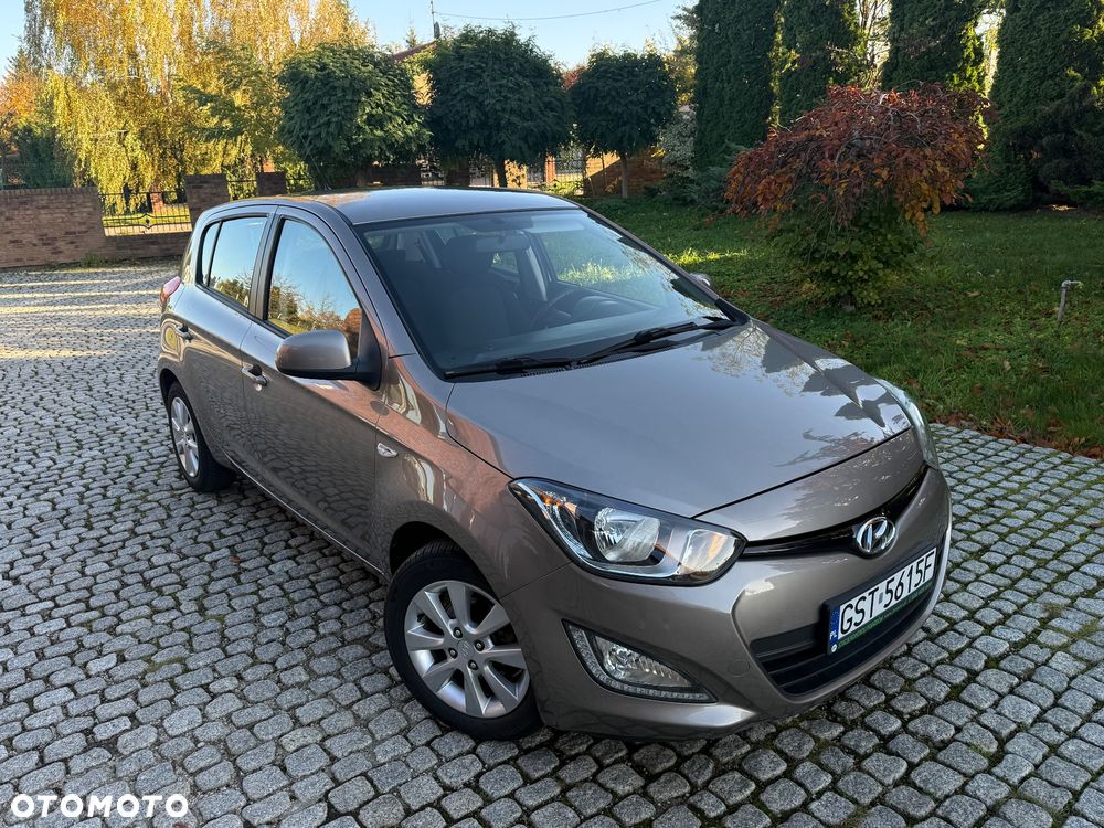 Hyundai I20 2013 photo 2