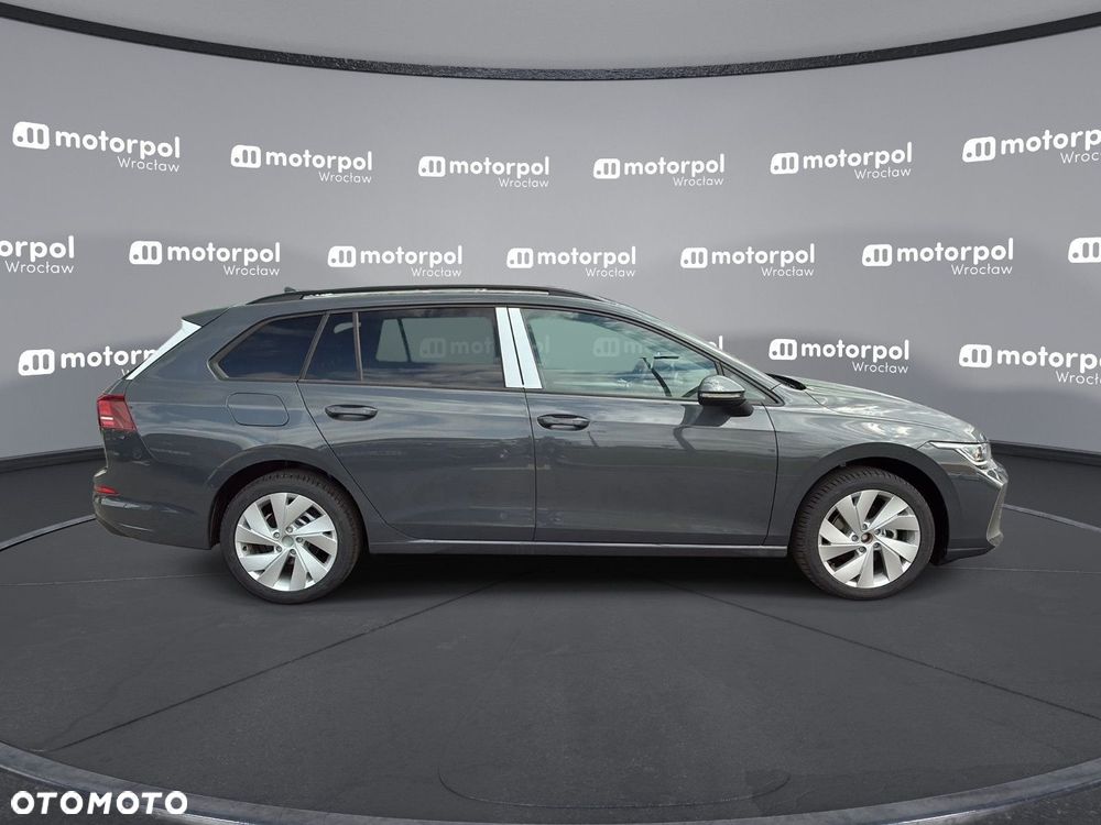 Volkswagen Golf Variant - 11