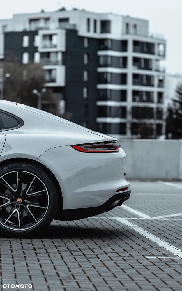 Porsche Panamera 4S - 15